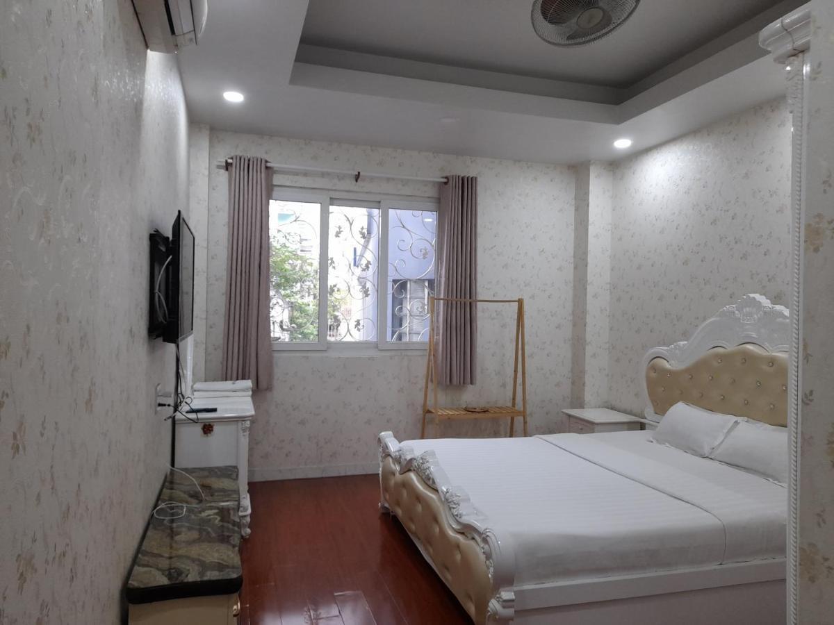 Home Away Home Hostel Хошимін Екстер'єр фото